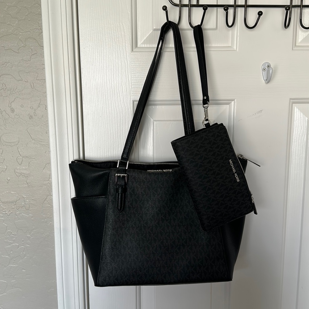 Michael Kors purse & wallet